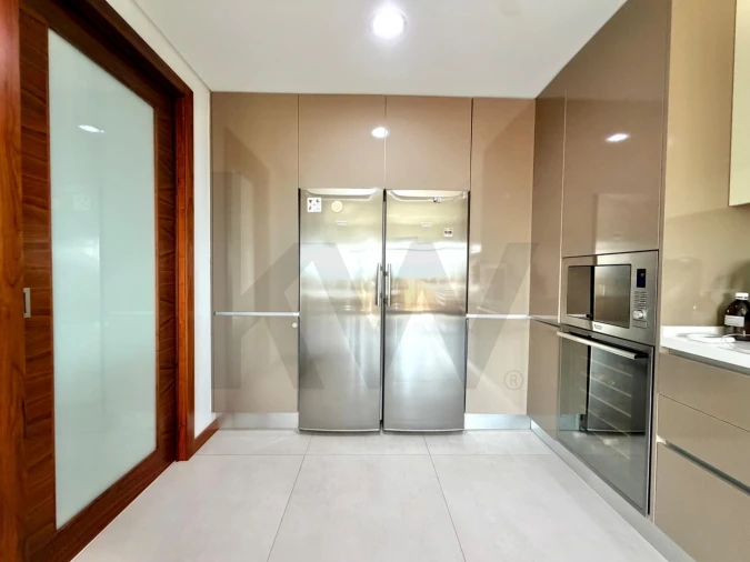 Apartamento T3 para Venda em Santo António dos Cavaleiros e Frielas Foto 34