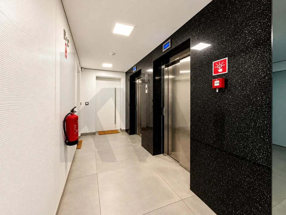 Apartamento T3 para Venda em Santo António dos Cavaleiros e Frielas Foto 30