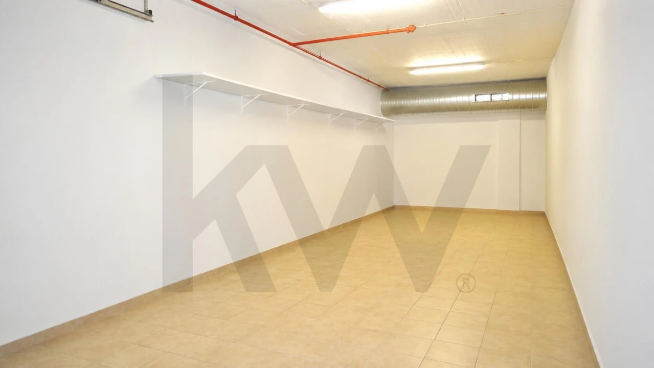 Apartamento T3 para Venda em Santo António dos Cavaleiros e Frielas Foto 43