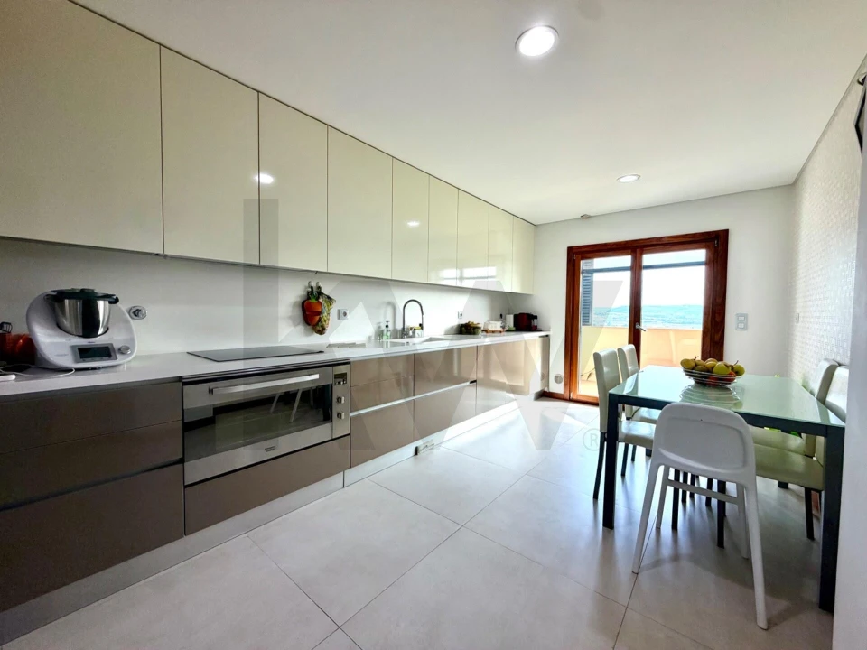 Apartamento T3 para Venda em Santo António dos Cavaleiros e Frielas Foto 35