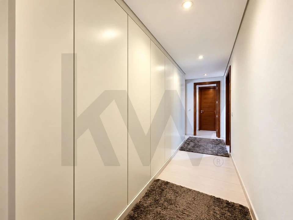 Apartamento T3 para Venda em Santo António dos Cavaleiros e Frielas Foto 12