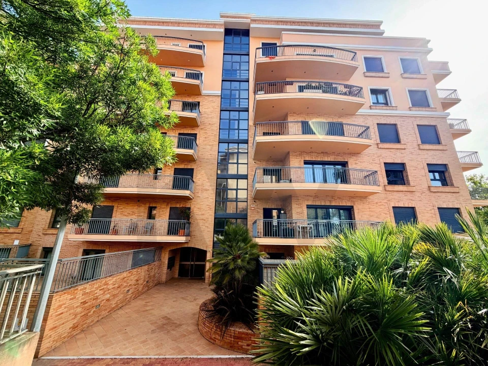 Apartamento T3 para Venda em Santo António dos Cavaleiros e Frielas Foto 1