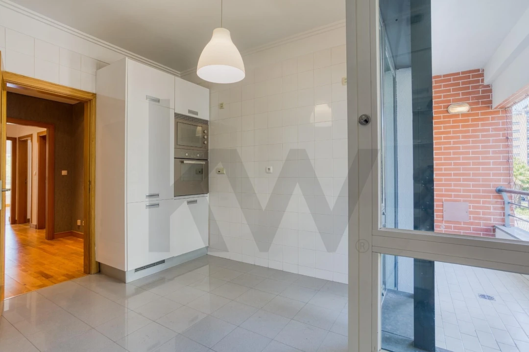 Apartamento T2 para Arrendamento em Odivelas Foto 5