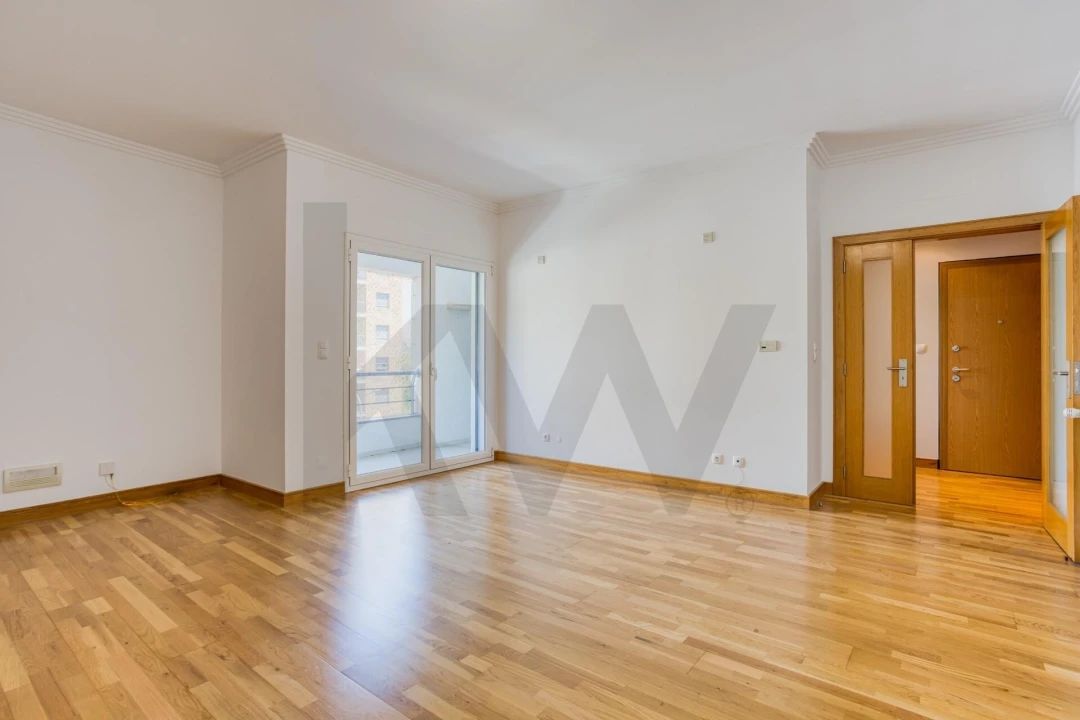 Apartamento T2 para Arrendamento em Odivelas Foto 13
