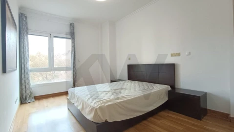Apartamento T2 para Arrendamento em Odivelas