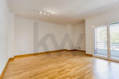 Apartamento T2 para Arrendamento em Odivelas