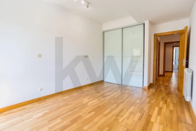 Apartamento T2 para Arrendamento em Odivelas