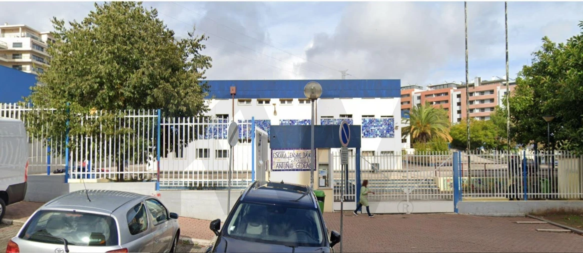 Apartamento T2 para Arrendamento em Odivelas Foto 35