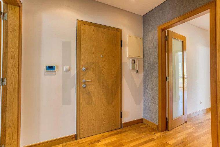 Apartamento T2 para Arrendamento em Odivelas Foto 11