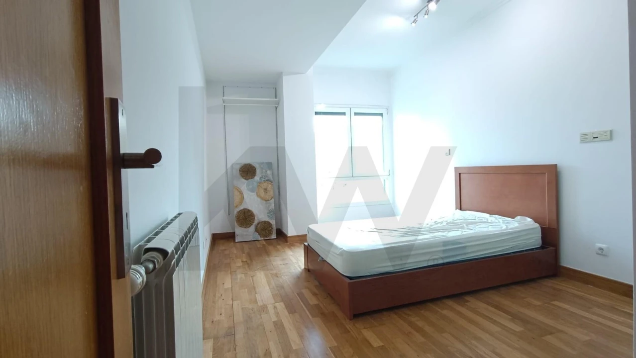 Apartamento T2 para Arrendamento em Odivelas Foto 21