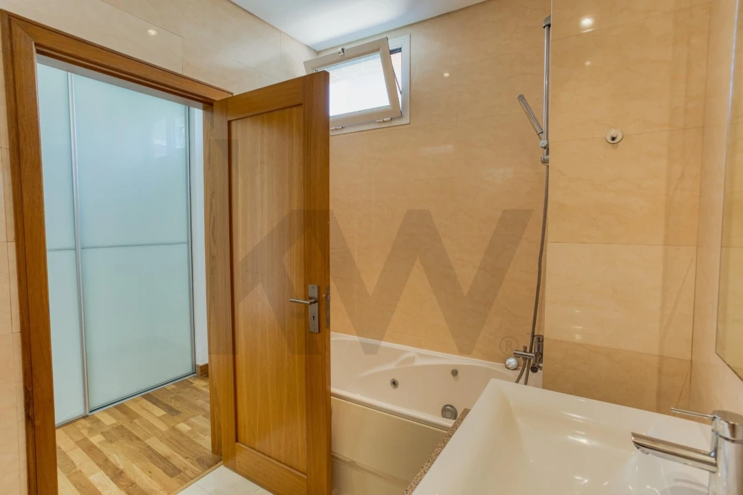 Apartamento T2 para Arrendamento em Odivelas Foto 22