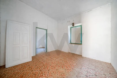 Moradia T4 para Venda em Loule (São Clemente)