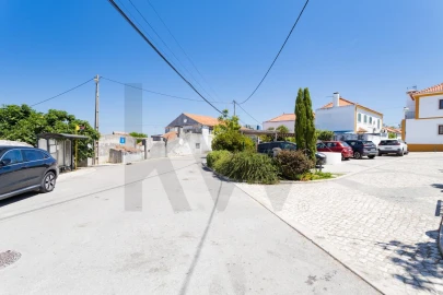 Moradia T4 para Venda em Azeitão (São Lourenço e São Simão)