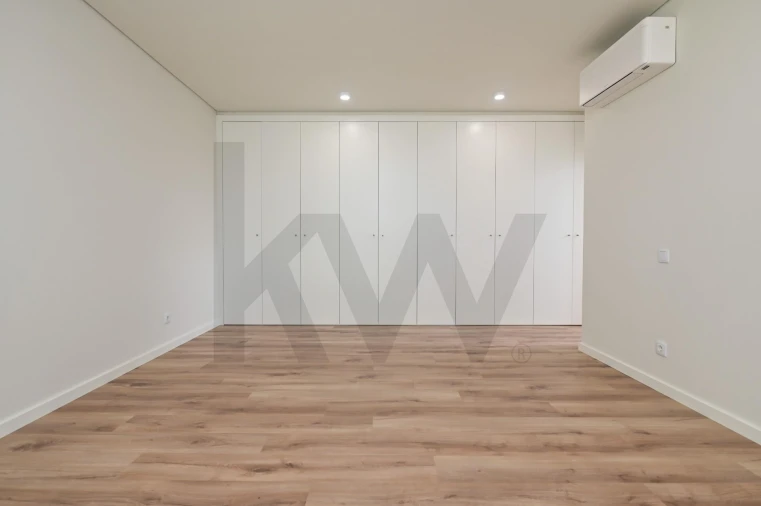 Apartamento T2 para Venda em Santa Clara Foto 16