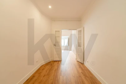 Apartamento T1 para Arrendamento em Penha de França