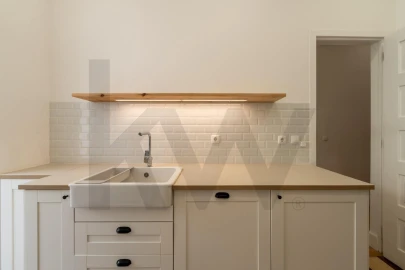 Apartamento T1 para Arrendamento em Penha de França