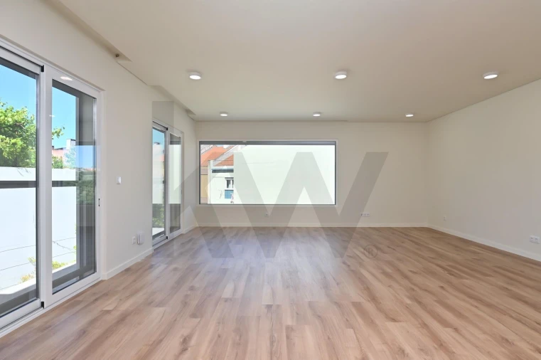 Apartamento T2 para Venda em Santa Clara Foto 5