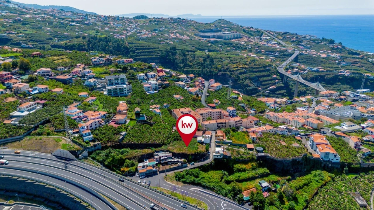 Terreno para Venda em Camara de Lobos Foto 11