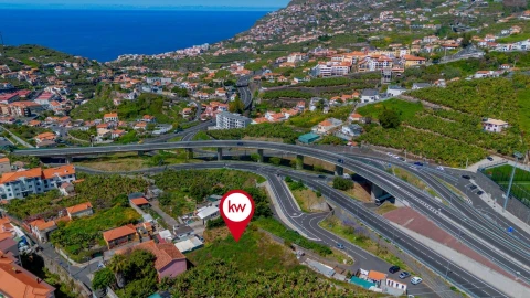 Terreno para Venda em Camara de Lobos