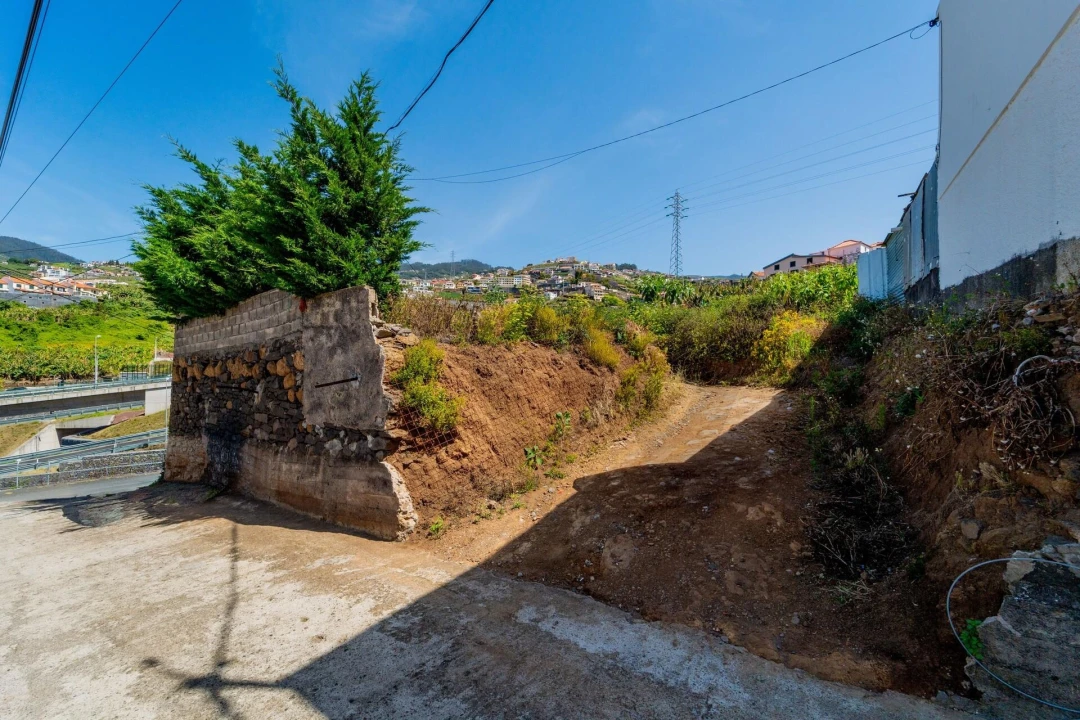 Terreno para Venda em Camara de Lobos Foto 7