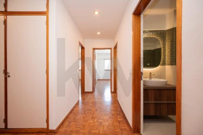 Apartamento T3 para Arrendamento em Oeiras e São Julião da Barra, Paço de Arcos e Caxias