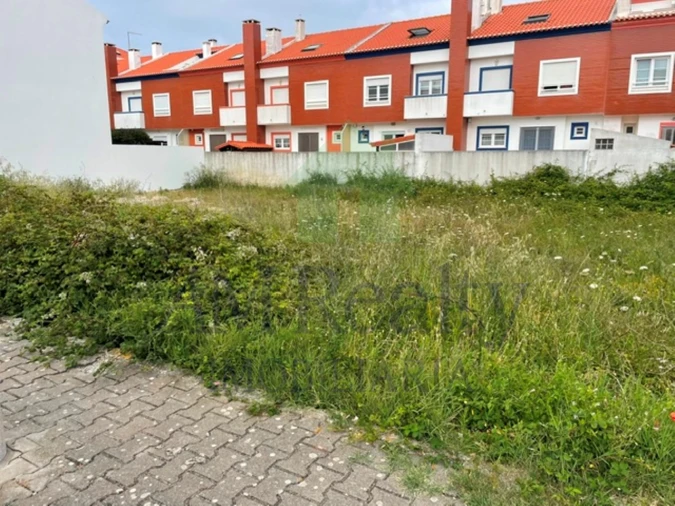Terreno para Venda em Peniche
