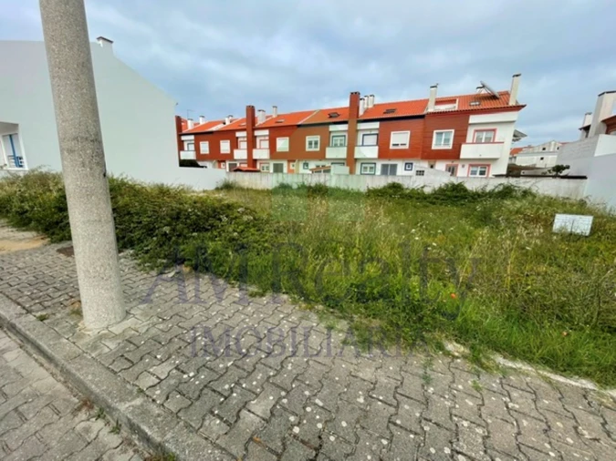 Terreno para Venda em Peniche Foto 2