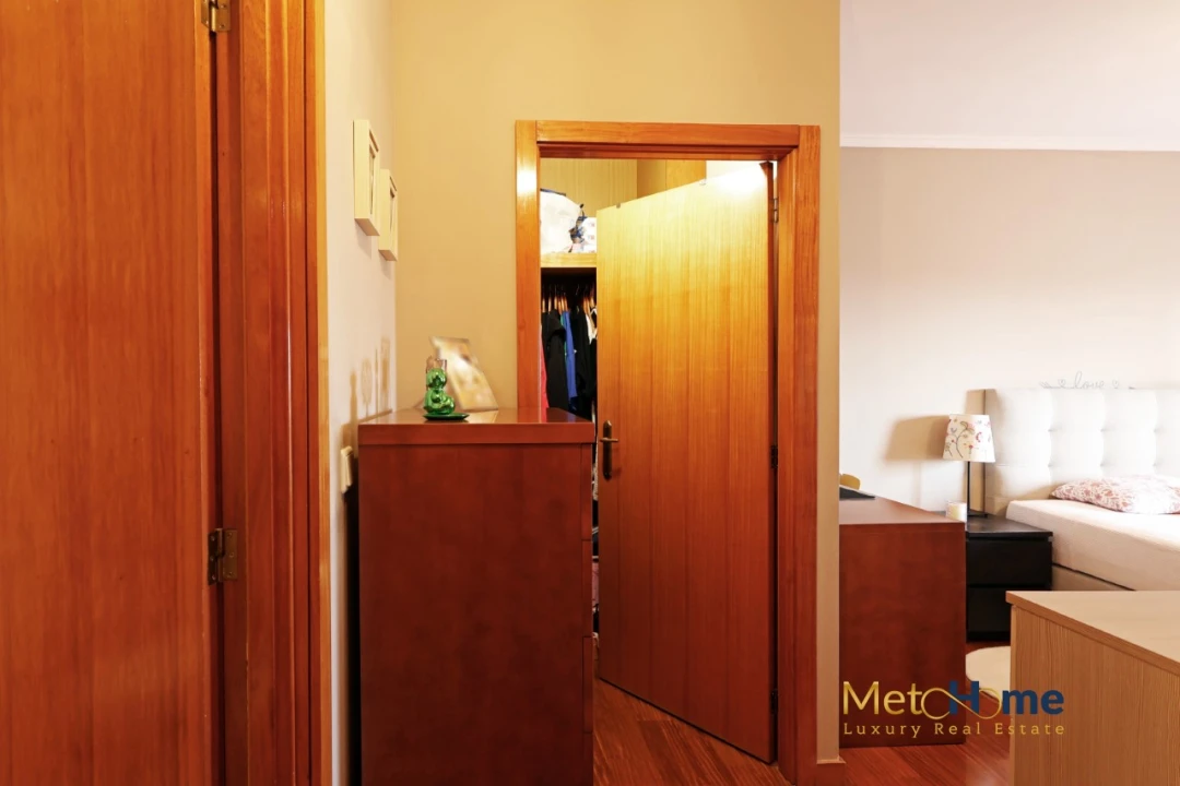 Apartamento T2 para Venda em Vilar de Andorinho Foto 25