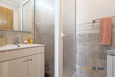 Apartamento T2 para Venda em Vilar de Andorinho