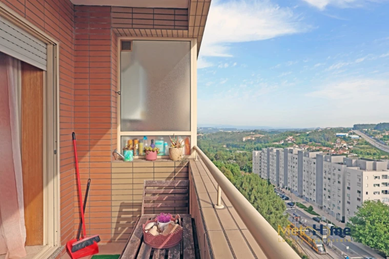 Apartamento T2 para Venda em Vilar de Andorinho Foto 7