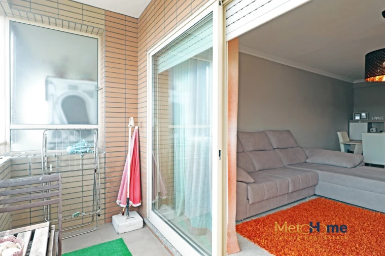 Apartamento T2 para Venda em Vilar de Andorinho Foto 9
