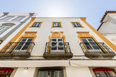 Prédio para Venda em Évora (São Mamede, Sé, São Pedro e Santo Antão)