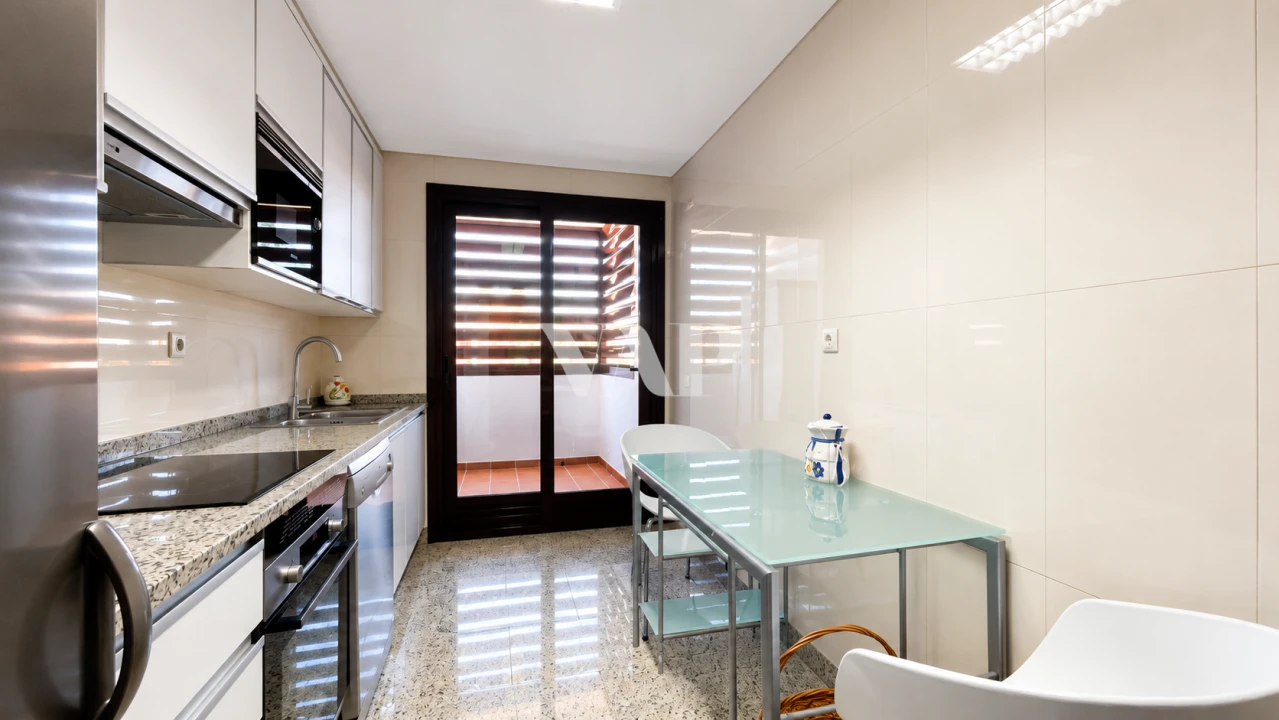 Apartamento T2 para Venda em Quarteira Foto 3