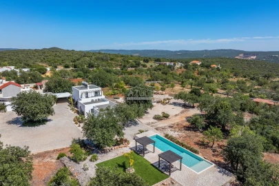 Moradia T4 para Venda em Loule (São Clemente)