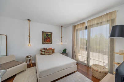 Moradia T4 para Venda em Loule (São Clemente)