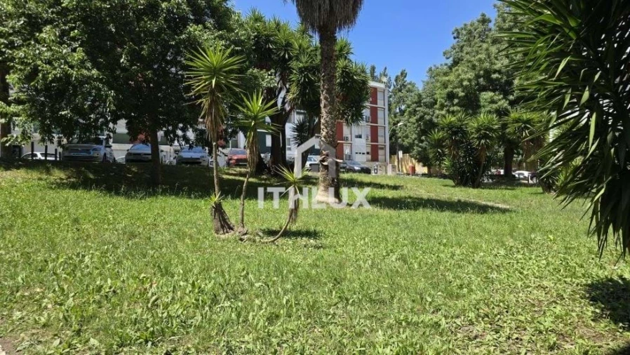 Apartamento T2 para Venda em Benfica Foto 6