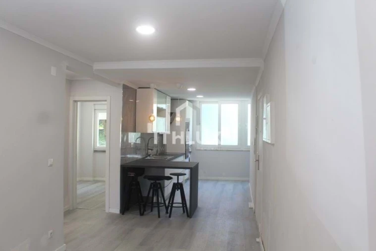 Apartamento T2 para Venda em Benfica Foto 13