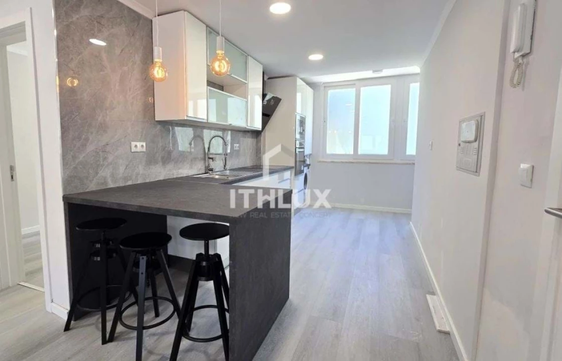 Apartamento T2 para Venda em Benfica Foto 4