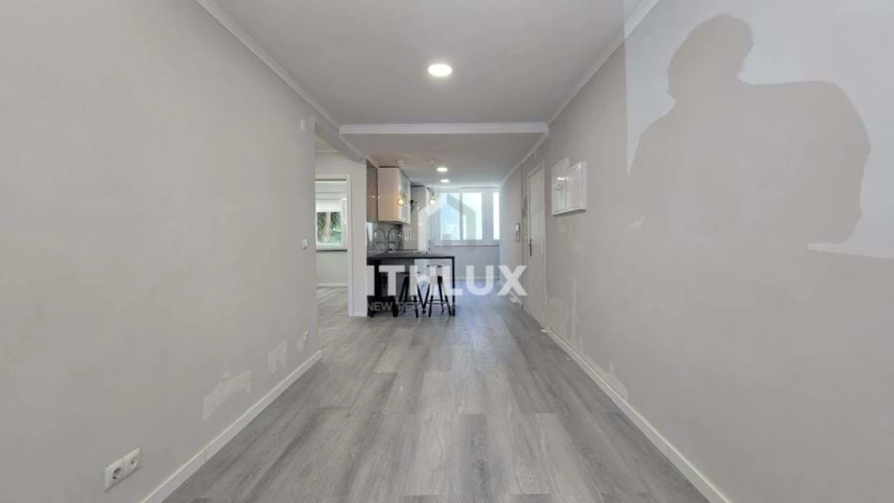 Apartamento T2 para Venda em Benfica Foto 24