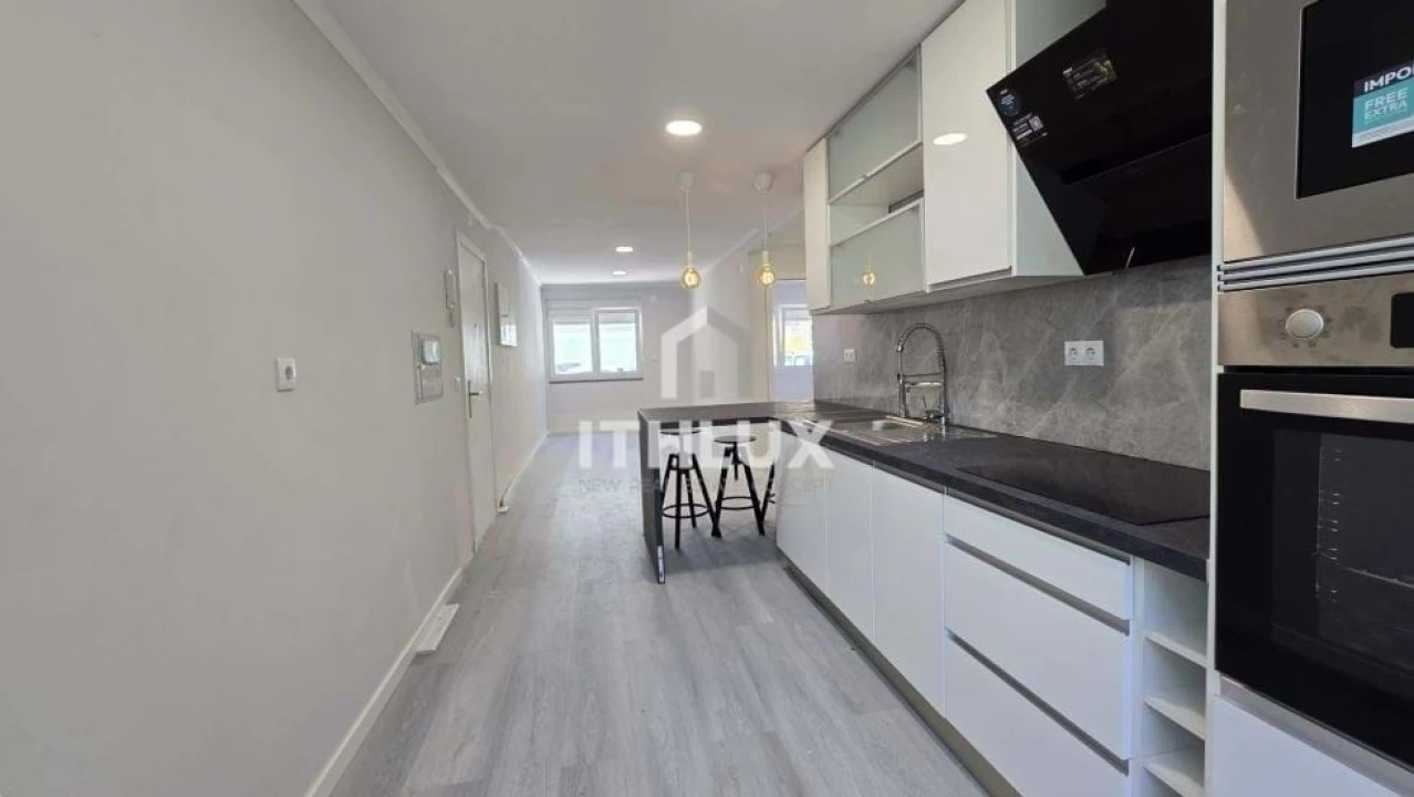 Apartamento T2 para Venda em Benfica Foto 23