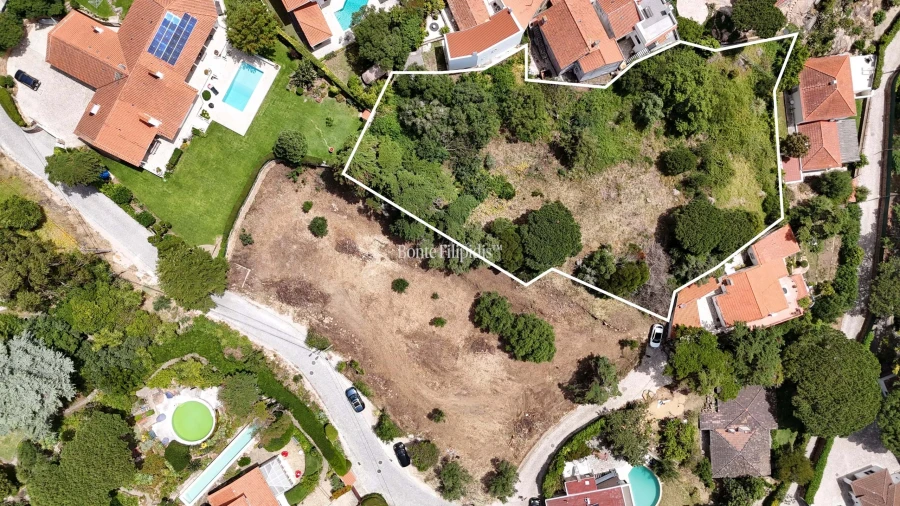 Terreno para Venda em Alcabideche Foto 2