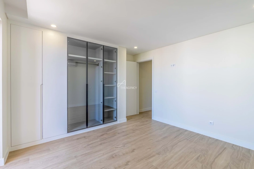 Apartamento T4 para Venda em Almancil Foto 19