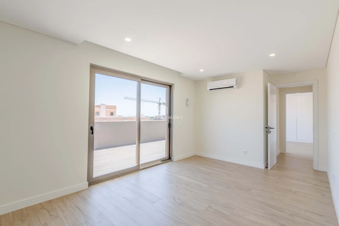 Apartamento T2 para Venda em Almancil Foto 11