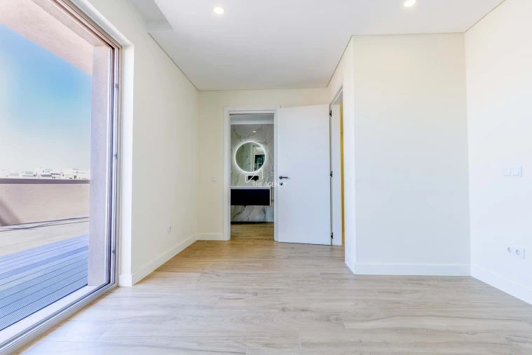 Apartamento T2 para Venda em Almancil Foto 16