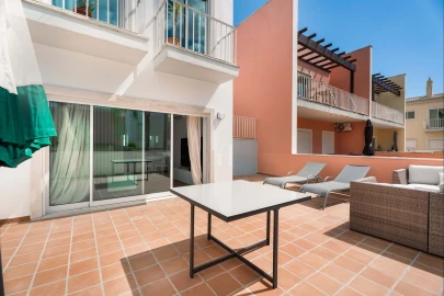 Apartamento para Arrendamento férias em Quarteira
