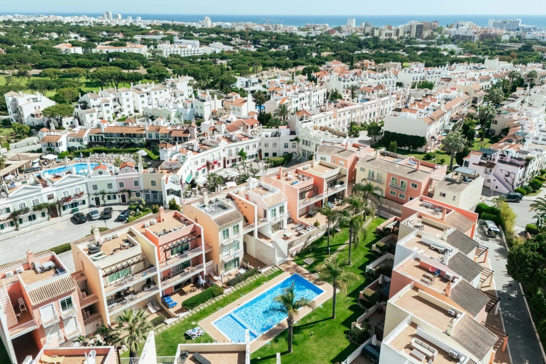 Apartamento para Arrendamento férias em Quarteira Foto 26