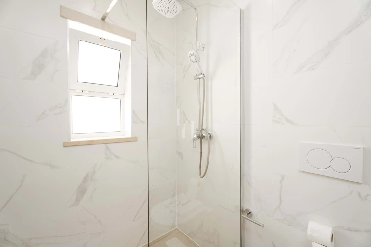 Apartamento para Arrendamento férias em Quarteira Foto 10