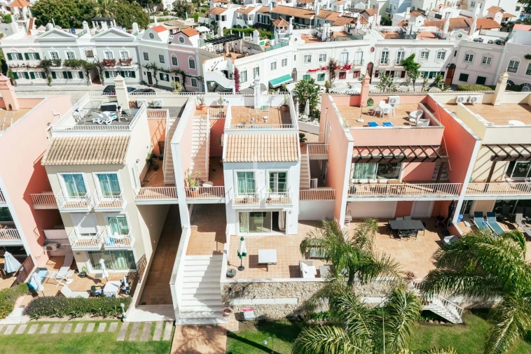 Apartamento para Arrendamento férias em Quarteira Foto 24