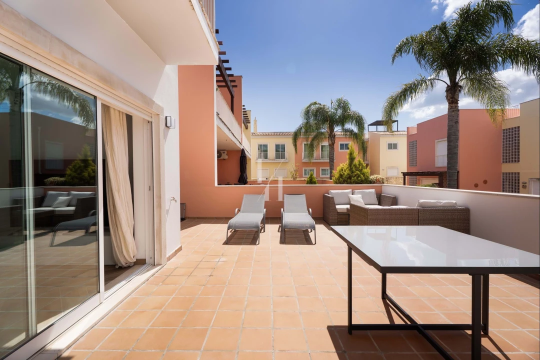 Apartamento para Arrendamento férias em Quarteira Foto 25