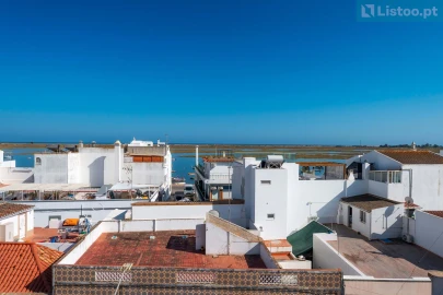 Moradia T3 para Venda em Santa Luzia